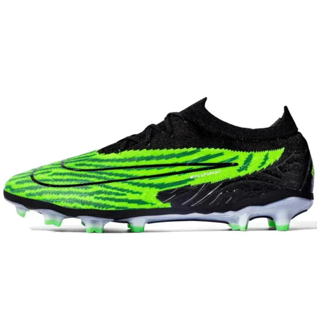 Professional Field Soccer Cleats | Total Power - MoveUP Outlet